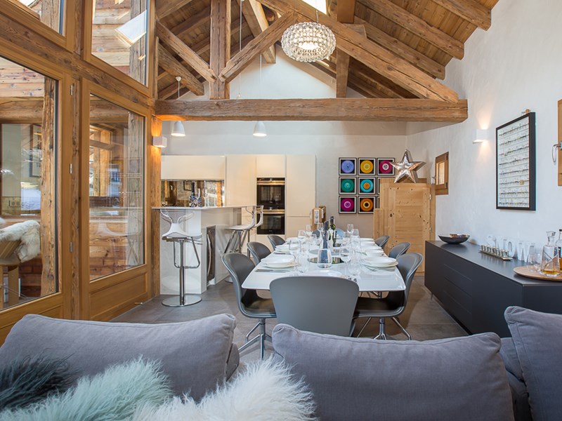 MM Townhall Small 27