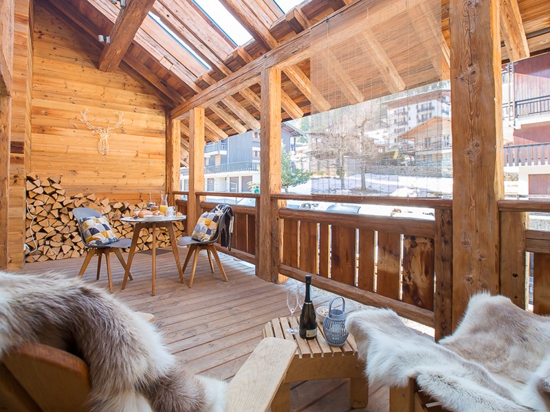 MM Townhall Small 18