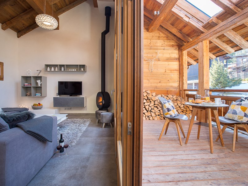 MM Townhall Small 21