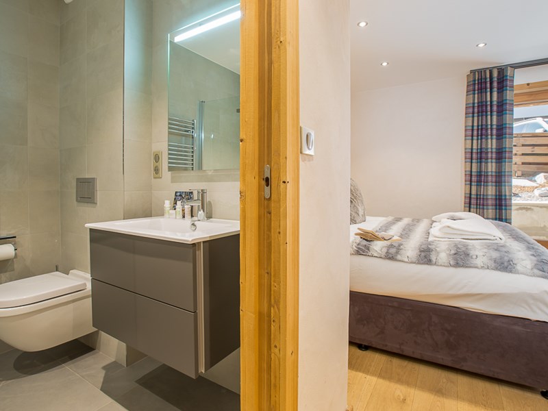 MM Townhall Small 37