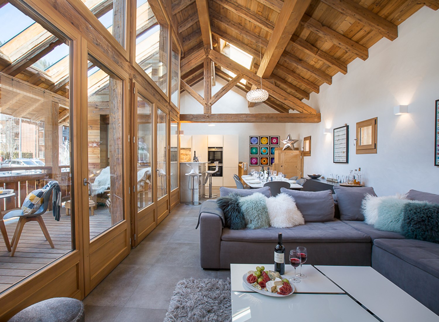 MM Townhall Small 24