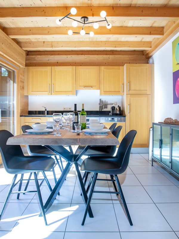 MM WATERSIDE A LARGE 17