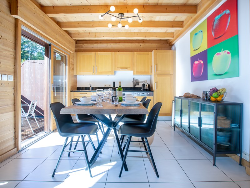 MM WATERSIDE A LARGE 17