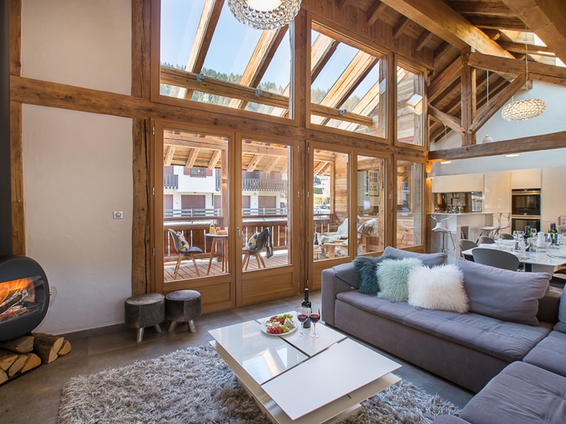 MM Townhall Small 25