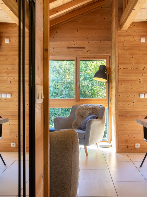 MM WATERSIDE A LARGE 4