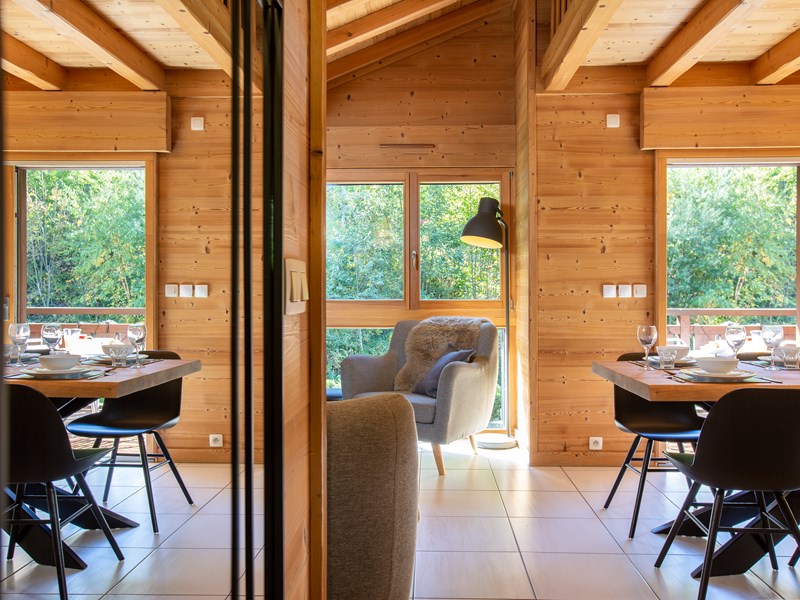 MM WATERSIDE A LARGE 4