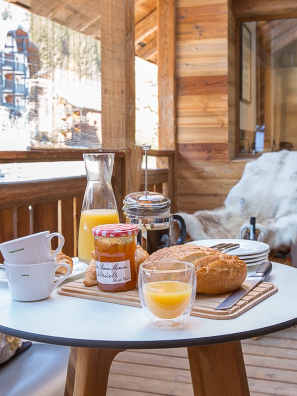 MM Townhall Small 20