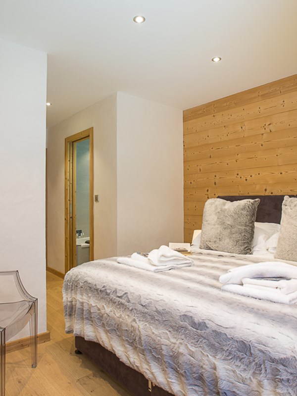 MM Townhall Small 41