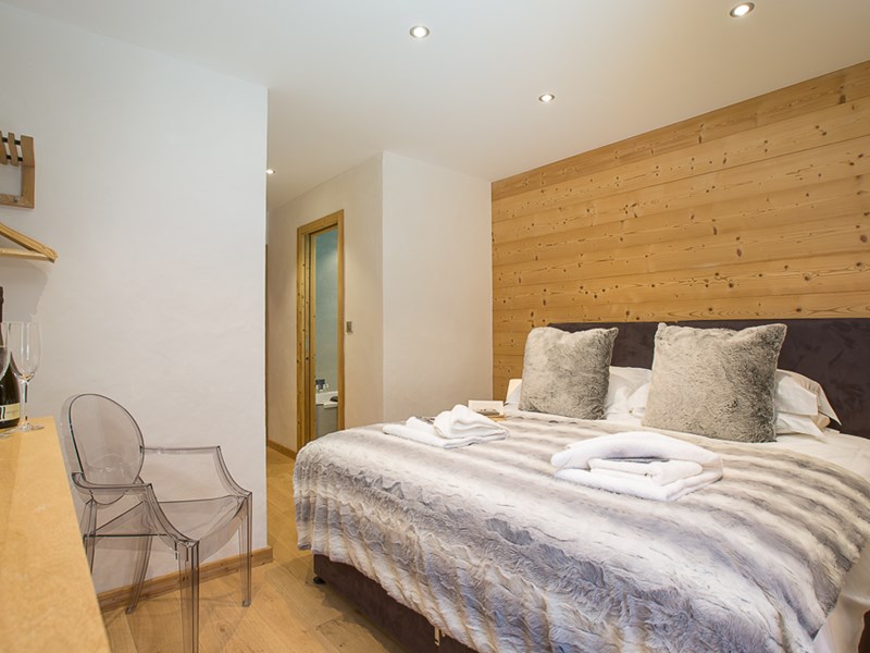 MM Townhall Small 41