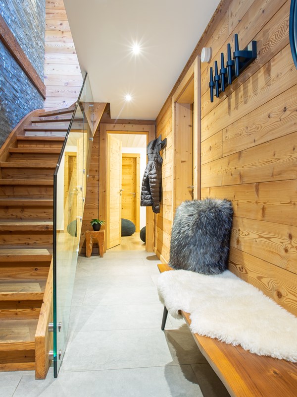 MM Petit Chalet Robin Outside And Living 33