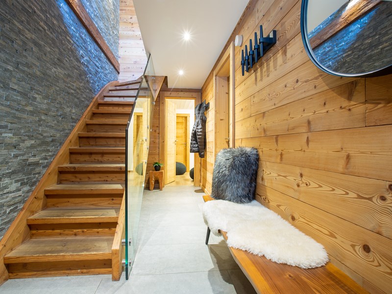 MM Petit Chalet Robin Outside And Living 33