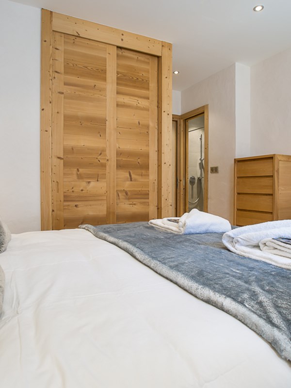 MM Townhall Small 35