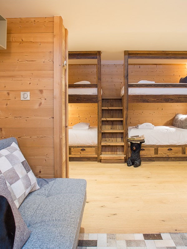 MM Townhall Small 13